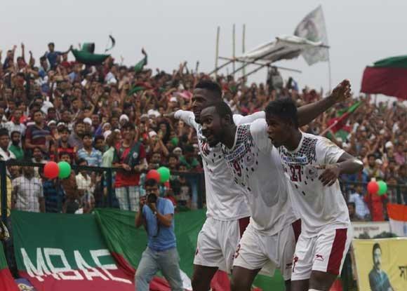 dm5t6nyu8aa9ykl1448982679 Mohun Bagan defeats Calcutta Customs 2-0 to lift Calcutta Football League