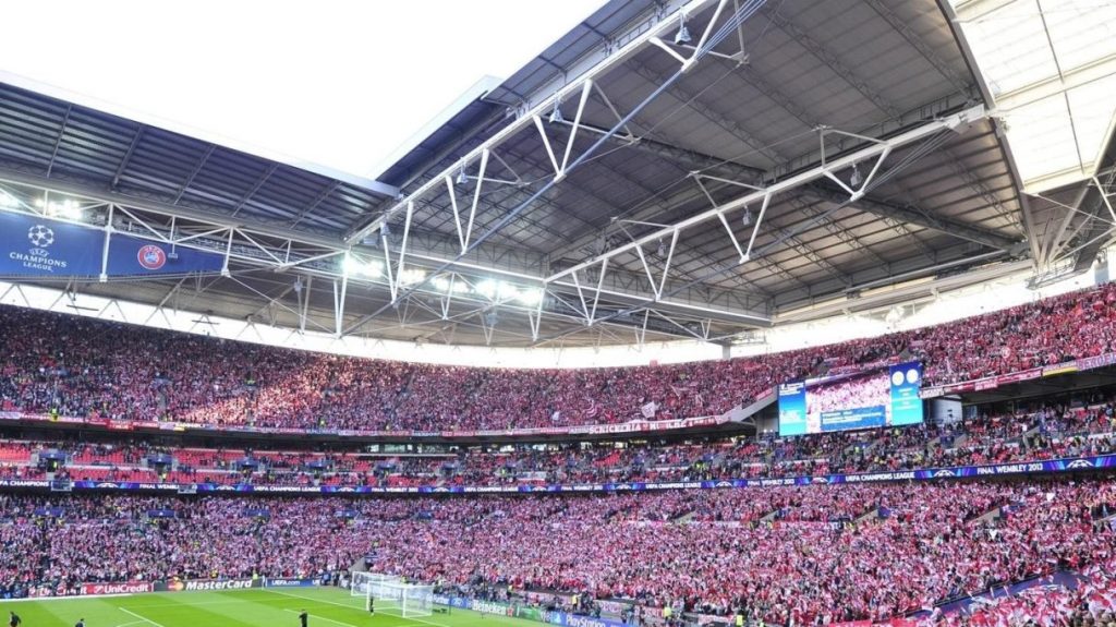 R8 1596044615 UEFA confirmed the return of fans to the Champions League matches