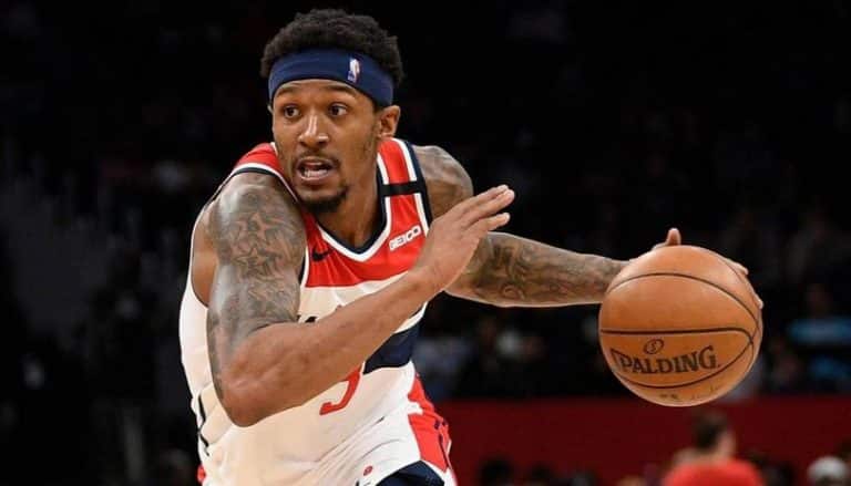 Wizards’ Bradley Beal passes Michael Jordan for the longest streak of 25-point games to start the season