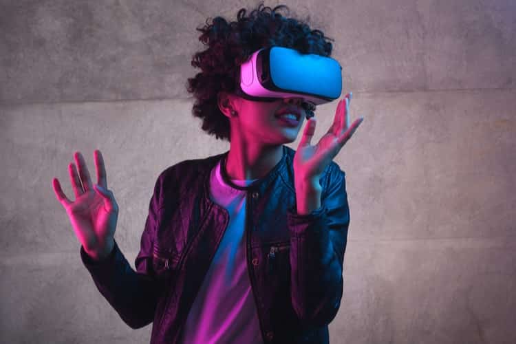 Apple glass to analyze eyes feat. min Apple Glass will interpret user's eyes to track their attention