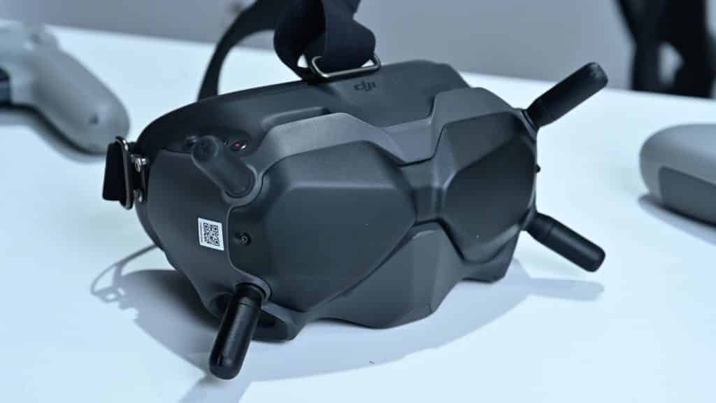 40565 78212 DJI FPV Goggles V2 xl DJI officially launches incredible FPV Drone bundled with Goggles V2 and 4K Gimbal Camera