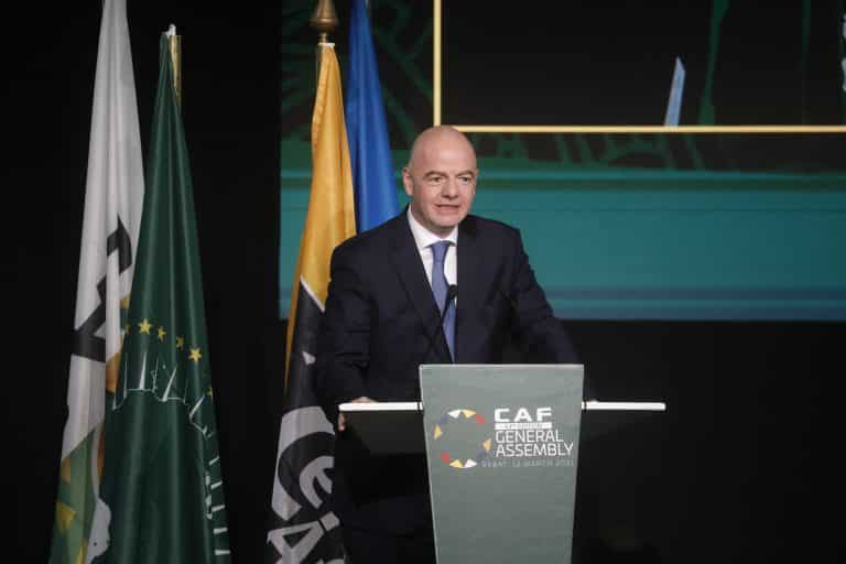 FIFA President praises African “team spirit”