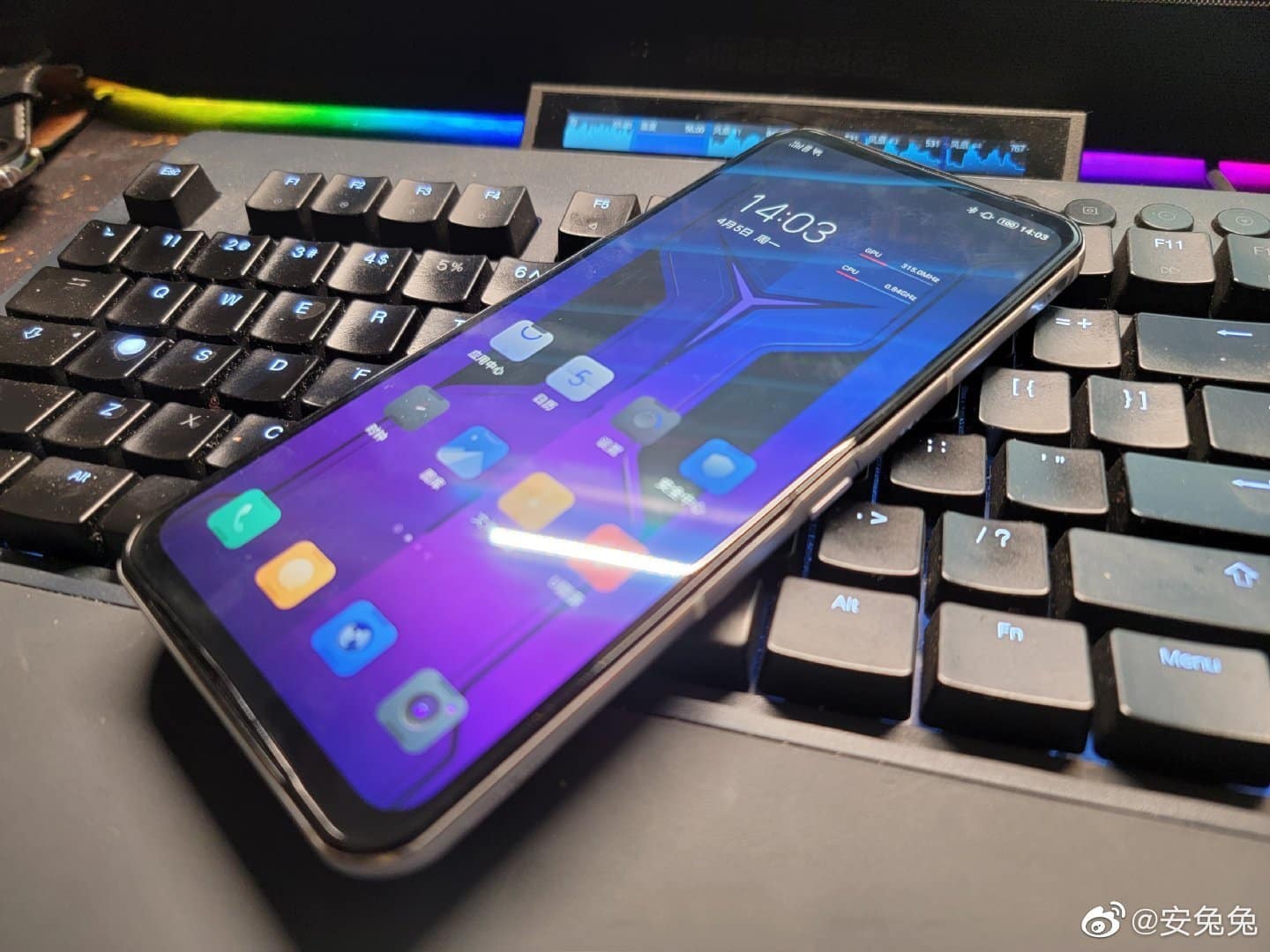 EyRAKzJUcAMYQVS 1 Lenovo Legion Phone 2 Pro official First Look
