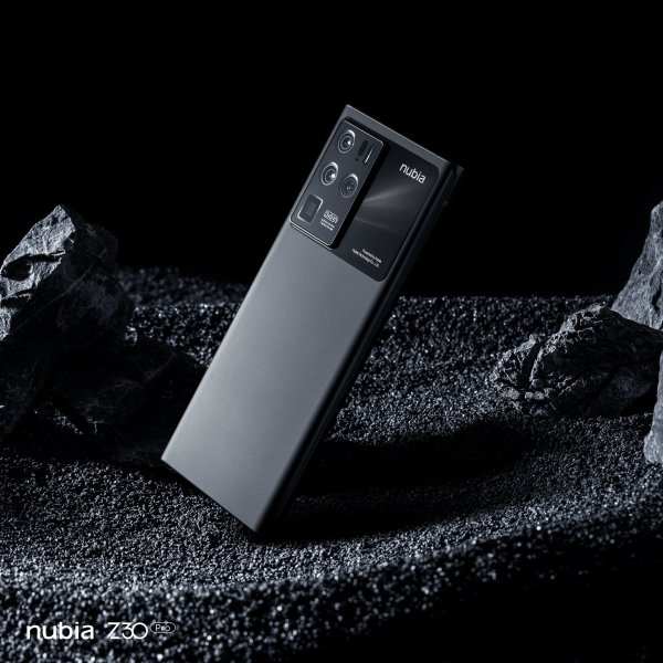 E1wOzLqVUAE8w4M ZTE Nubia Z30 Pro official images reveal a similar design to ZTE Axon 30 Ultra