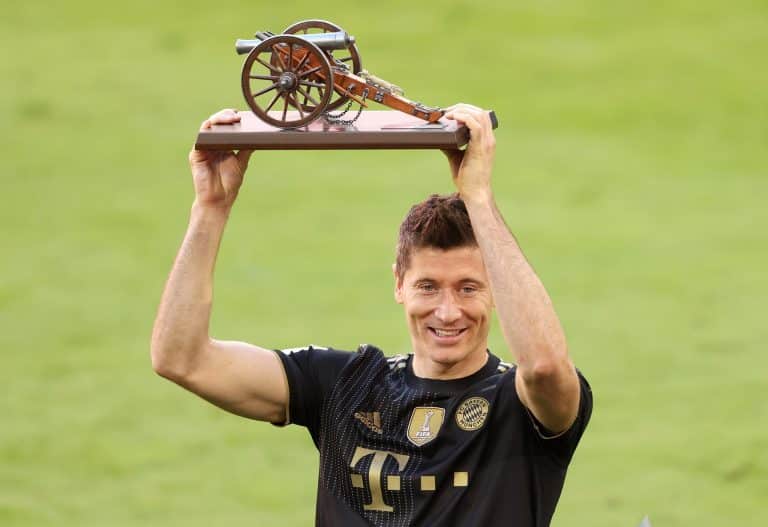 Robert Lewandowski breaks Gerd Muller’s record; 41 goals in a single Bundesliga season