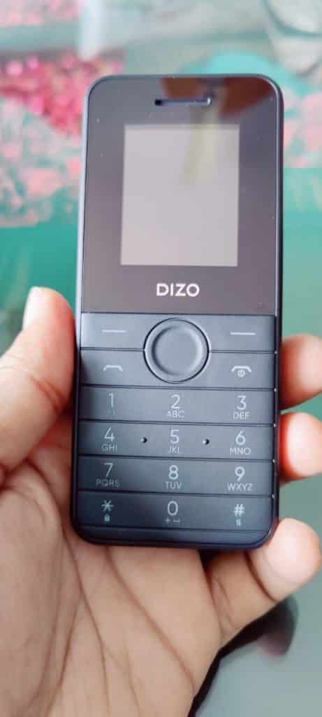 ezgif 6 fe251f6a1bc9 DIZO Star 300 Keypad Phone Live images Leaked ahead of its launch