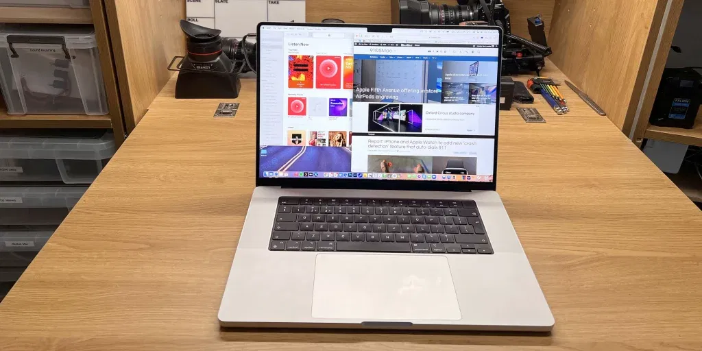 ezgif.com gif maker 76 Enterprises have a new favourite PCs, and they are Apple M1, and M1 Max powered 2021 MacBook Pro models