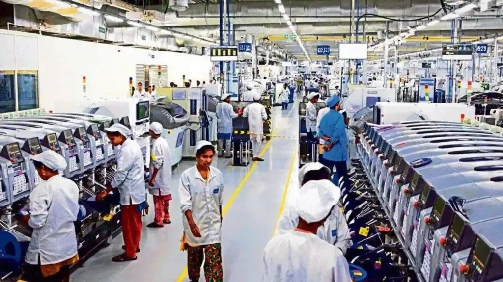 Foxconn 1641920842368 1641920849686 Foxconn might soon be building its new plant in Saudi Arabia