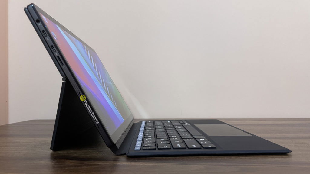 ASUS Vivobook 13 Slate OLED is promising, limited by the performance