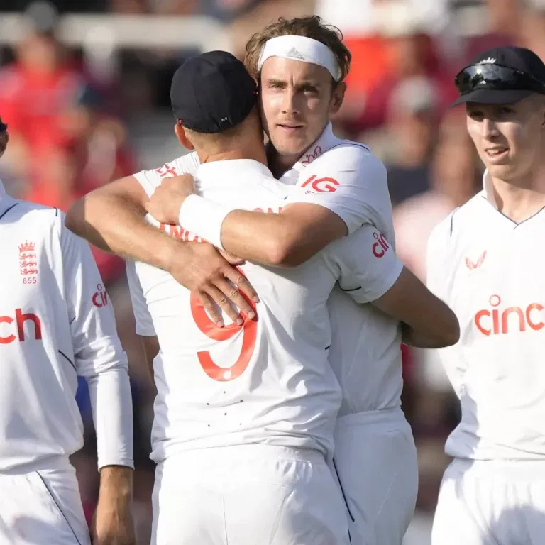 Stuart Broad joins the elite club of most Test wickets in a single ground