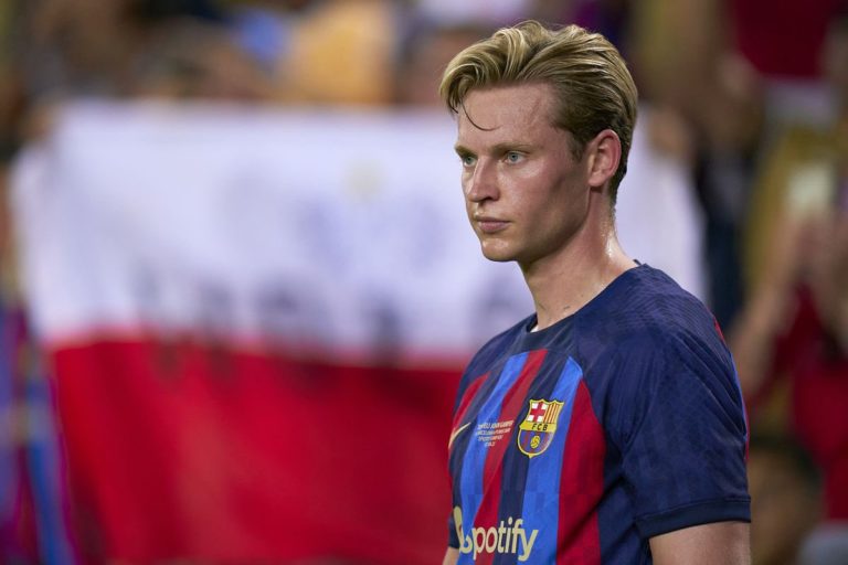 Frenkie De Jong’s agents arrive in Barcelona with decisive talks scheduled