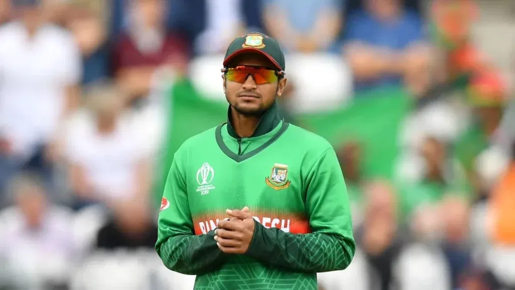 296315.6 Top 5 highest wicket-takers in T20I history
