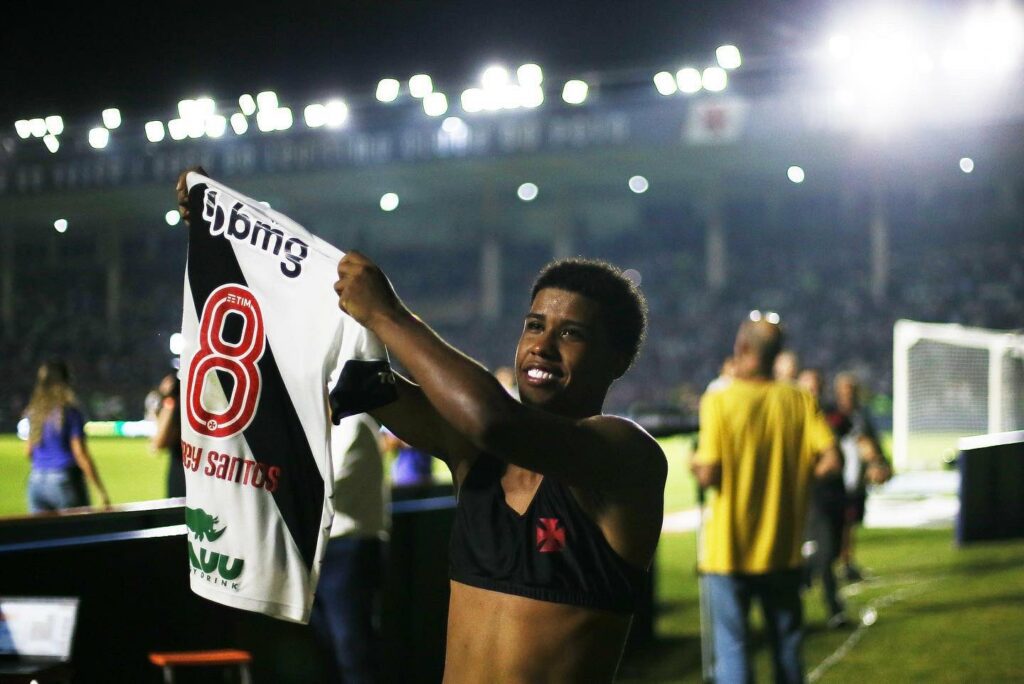 Andrey Santos