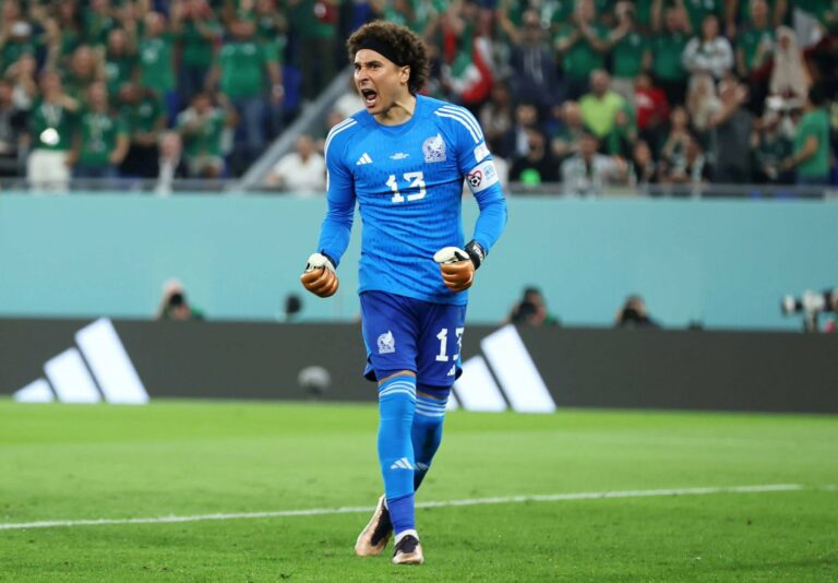 Memo Ochoa penalty save denies Lewandowski first World Cup goal