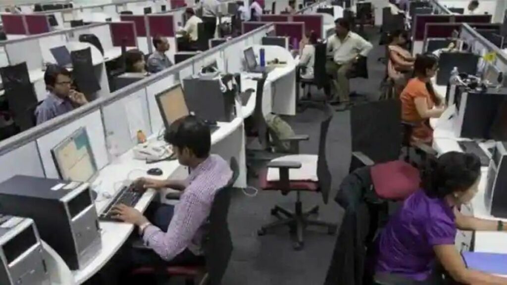 Hiring in the IT sector slowed during the holiday season