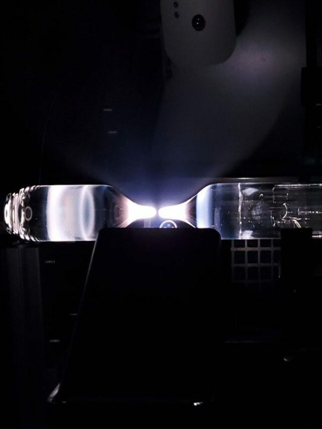 Microsoft acquires firm developing HCF optic cables.