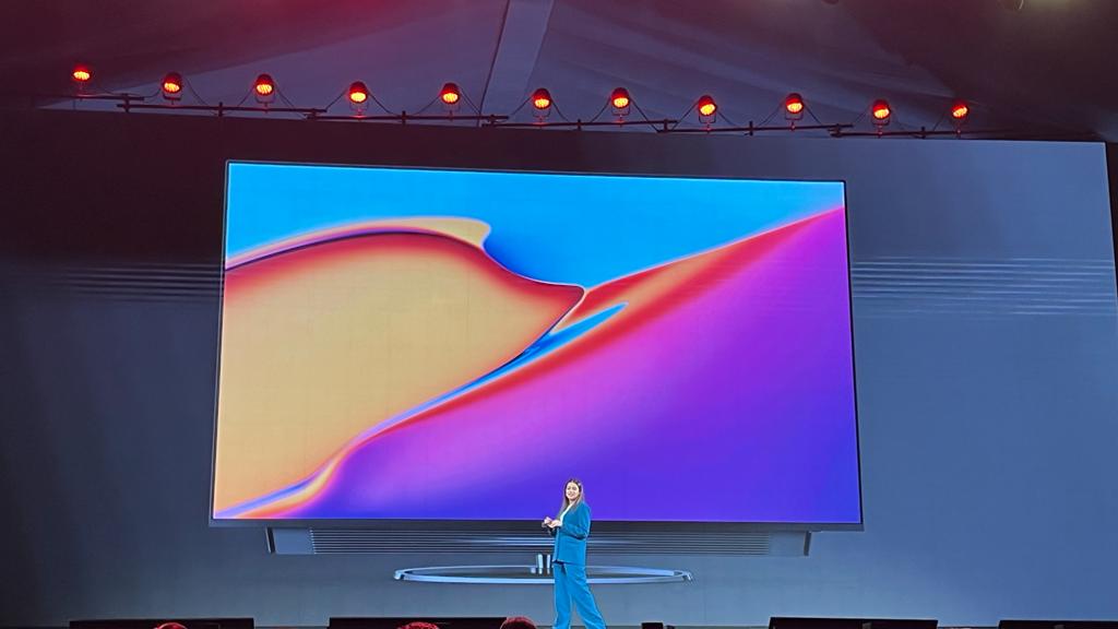 OnePlus TV 65 Q2 Pro