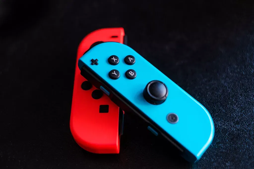 ehimetalor akhere unuabona wa5z9o9fgjw unsplash 1 Best Handheld Gaming Consoles To Buy In 2023