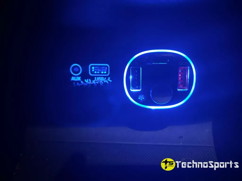portronics6 1 Portronics Auto 15 review: Wireless Audio Connector to turn your car into a Smart Car!