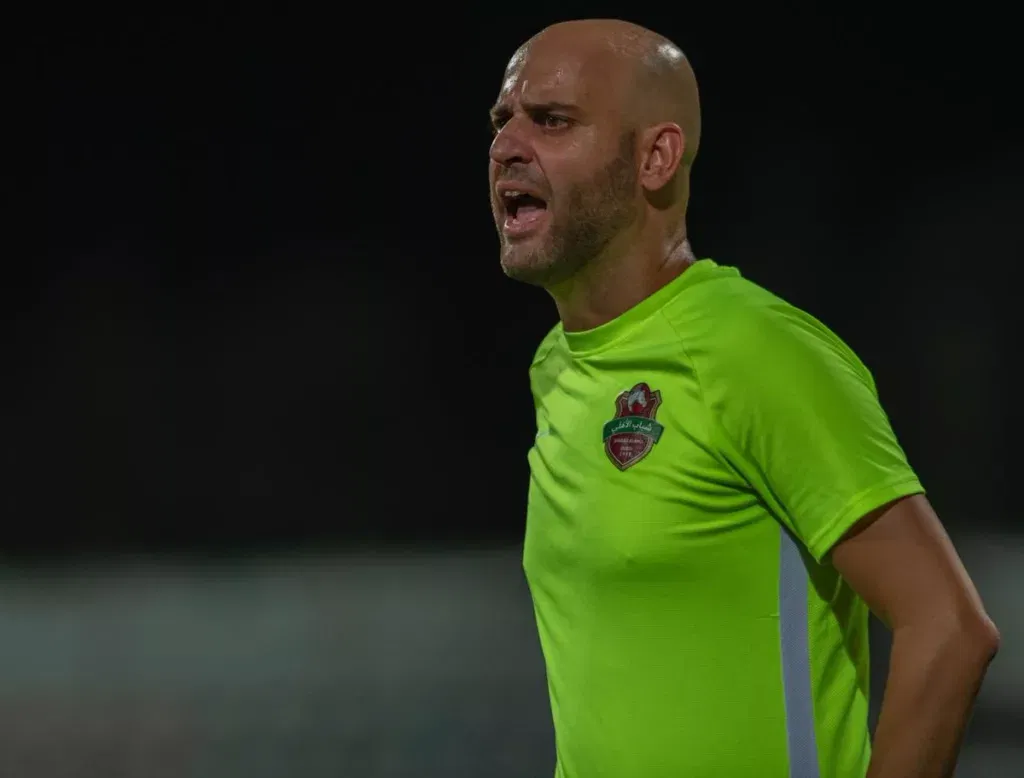 Gerard Zaragoza Image Credits Twitter 1 Gerard Zaragoza Takes the Helm as Head Coach for Bengaluru FC Until 2024-25