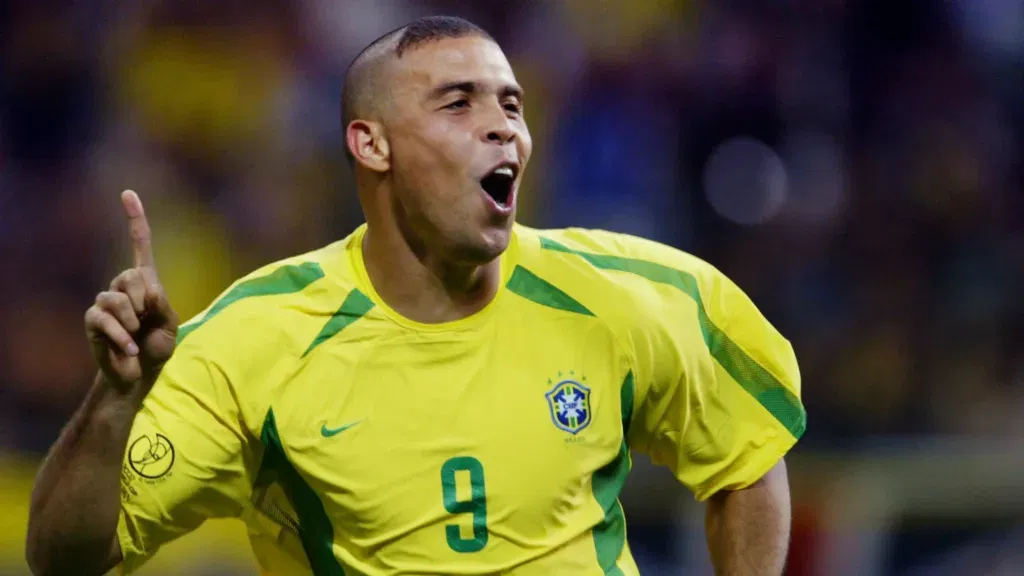 76253532ca11084ef434e1b424fcdfe84eca5364 Top 5 highest scoring South American footballers of all time