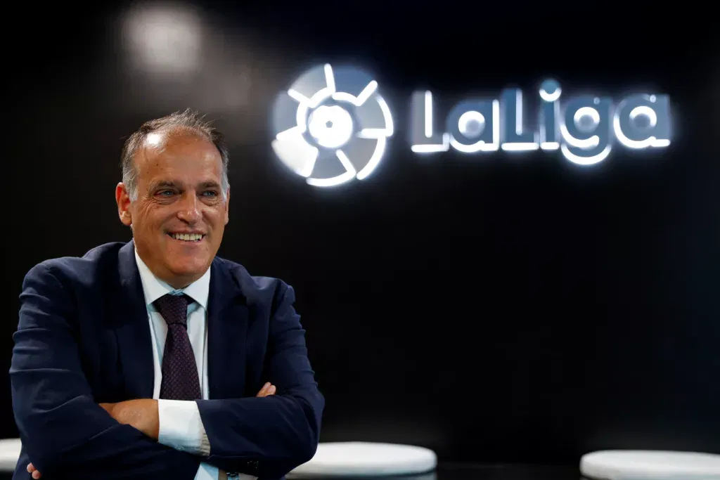 LYNXMPEG4H05Z Barcelona's Financial Issues: What Xavi's Successor, the Next Coach Needs to Know