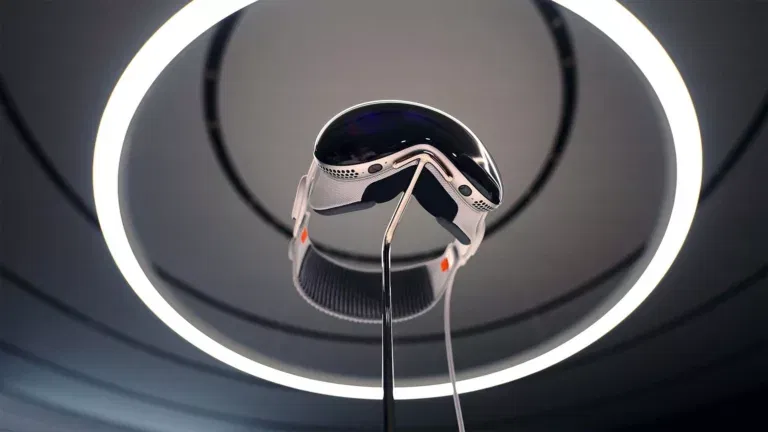 Apple’s Vision Pro Successor Delayed to End of 2026 as Cost Reduction Efforts Continue