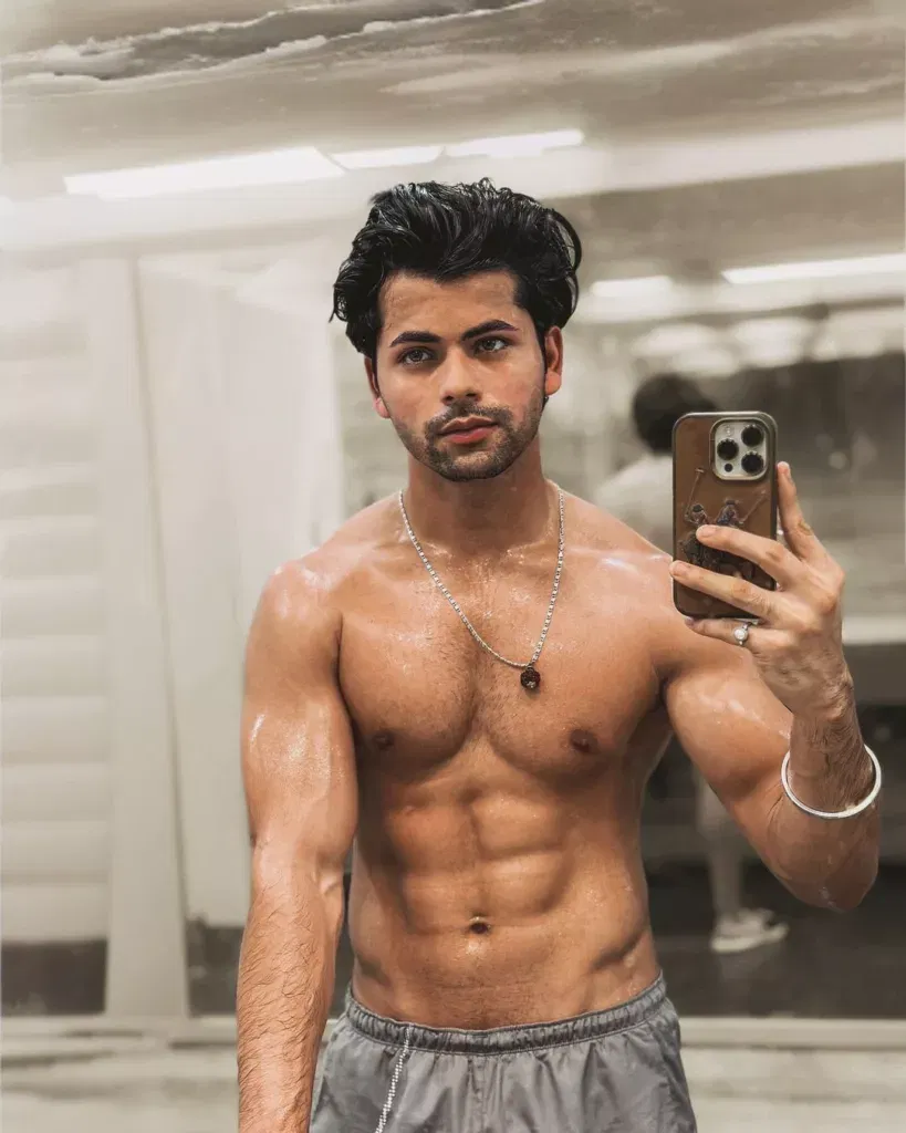 437271031 417442894317334 6223309605067594415 n Siddharth Nigam Height, Age, Bio, Net Worth, Family, and More in 2025 