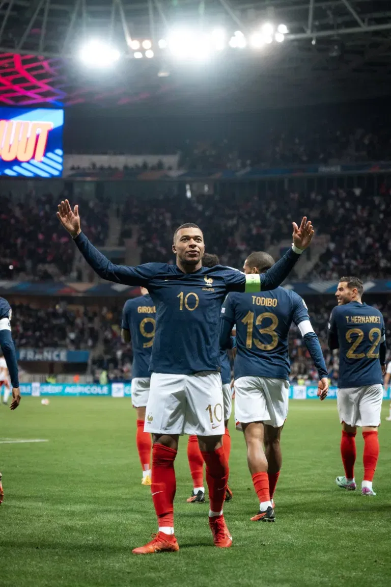 Official: Kylian Mbappe joins Real Madrid until 2029 in free transfer