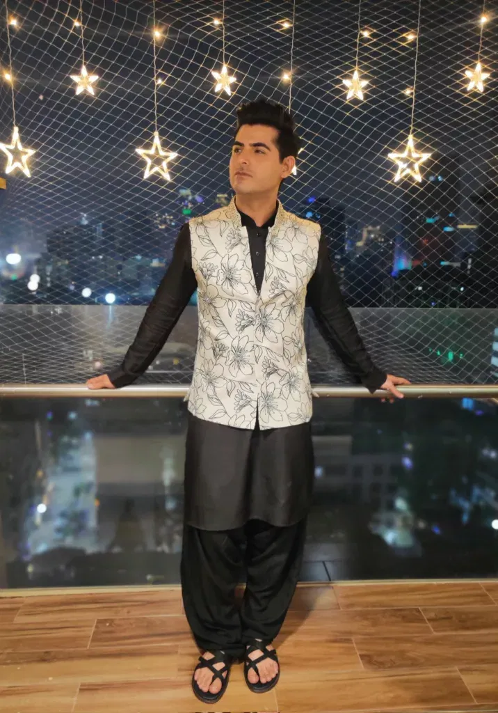 Pyaar Ka Punchnama 2 Fame Omkar Kapoor Image Credits Twitter Lavaste OTT Relase Date: Official Teaser Released - A Story About Coming Together To Help Unknown Dead Bodies