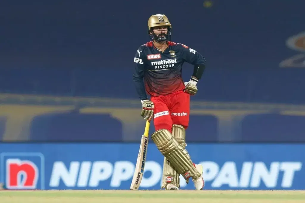 dinn Incredible List of Top 10 Cricketer with Most Sixes in Last Five Overs in IPL