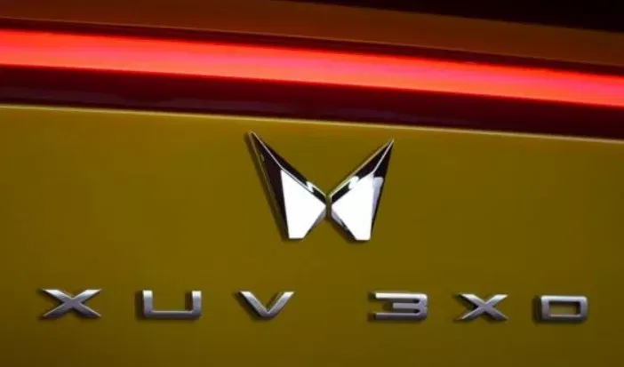 image 10 48 jpg Mahindra XUV3XO: Sneak Peek at Front Look, Headlights, Interiors, and Sunroof in Latest Teaser