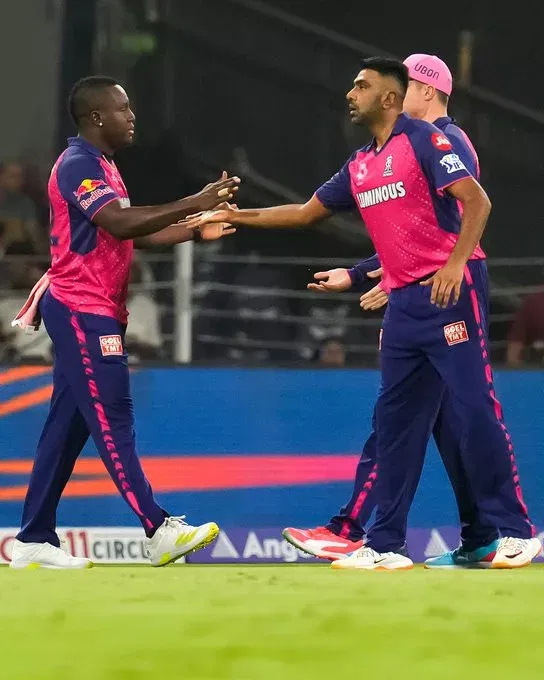 image 17 43 jpg IPL 2024 LSG vs RR : Rajasthan Royals Clinch Victory with Samson's 71 to Beat Lucknow Super Giants by 7 Wickets