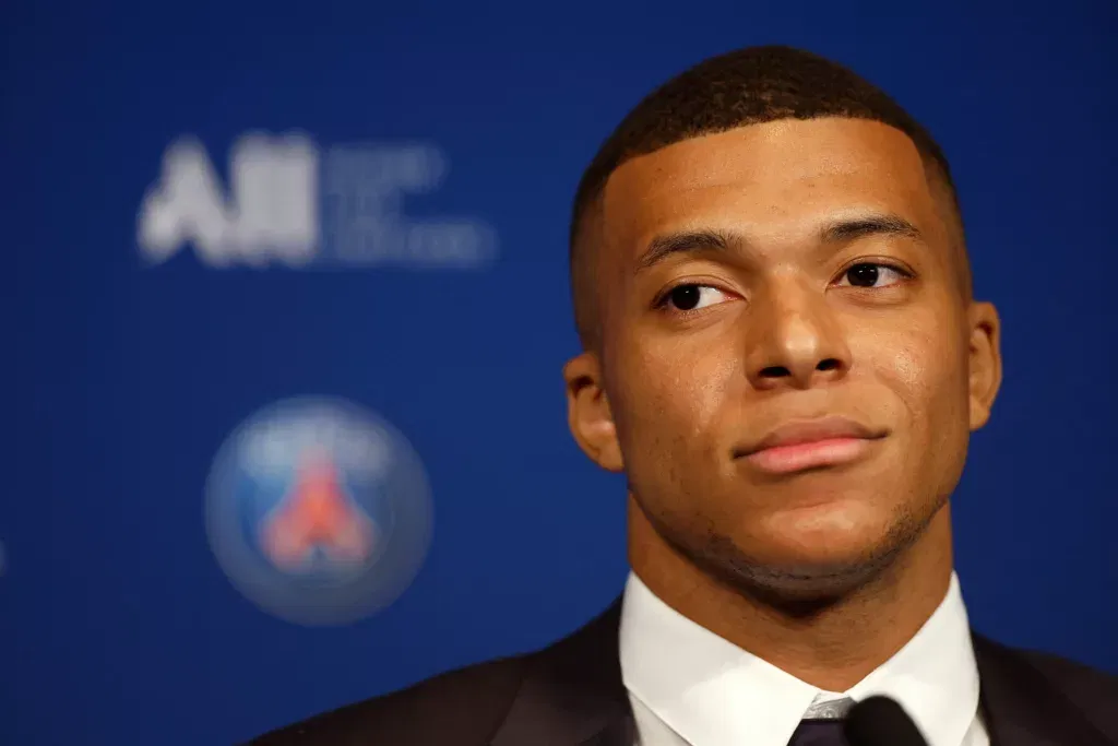 Z3K6Z5BGBNO6JIZWLYGZNTIWLI Kylian Mbappe's Real Madrid Transfer: Behind-the-Scenes Drama Revealed