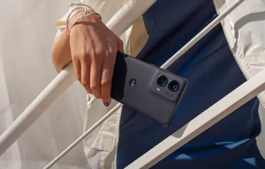 image 212 jpg Motorola Edge 2024 Debuts in the US: Price and Specs Unveiled