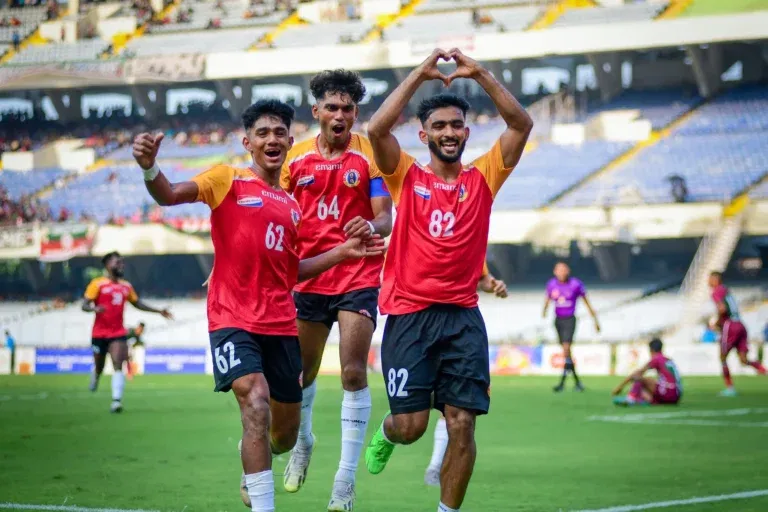 10-man East Bengal defeat Mohun Bagan 2-1 in CFL Kolkata derby