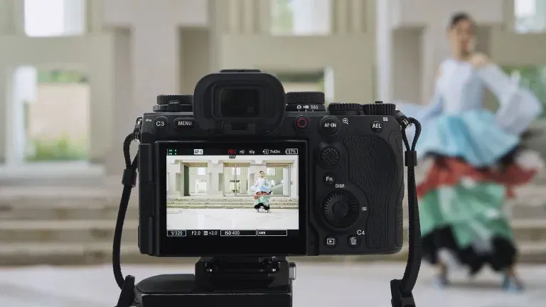 Sony Alpha 1 II Mirrorless Camera Launched with Advanced AI Features