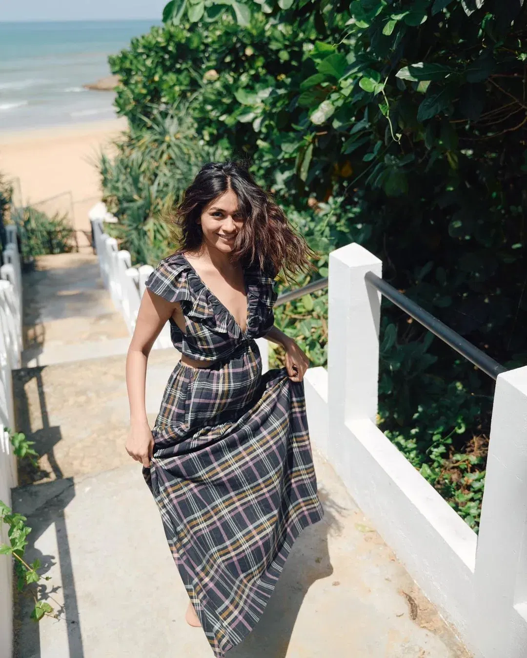 mrunal thakur 5 16 Mrunal Thakur Hot Pics: Sensational Photos as of 2025
