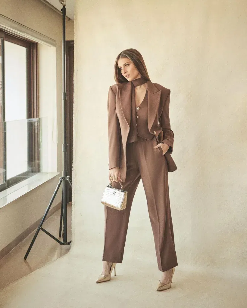 397976111 295617743304511 433494189090453448 n Fabulous Tara Sutaria Hot Photos: A Visual Symphony of Style and Sophistication