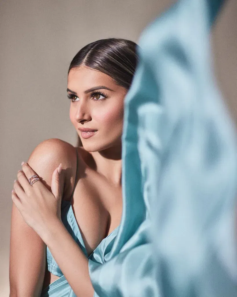 399403614 306356525534913 2001196007666890365 n Fabulous Tara Sutaria Hot Photos: A Visual Symphony of Style and Sophistication
