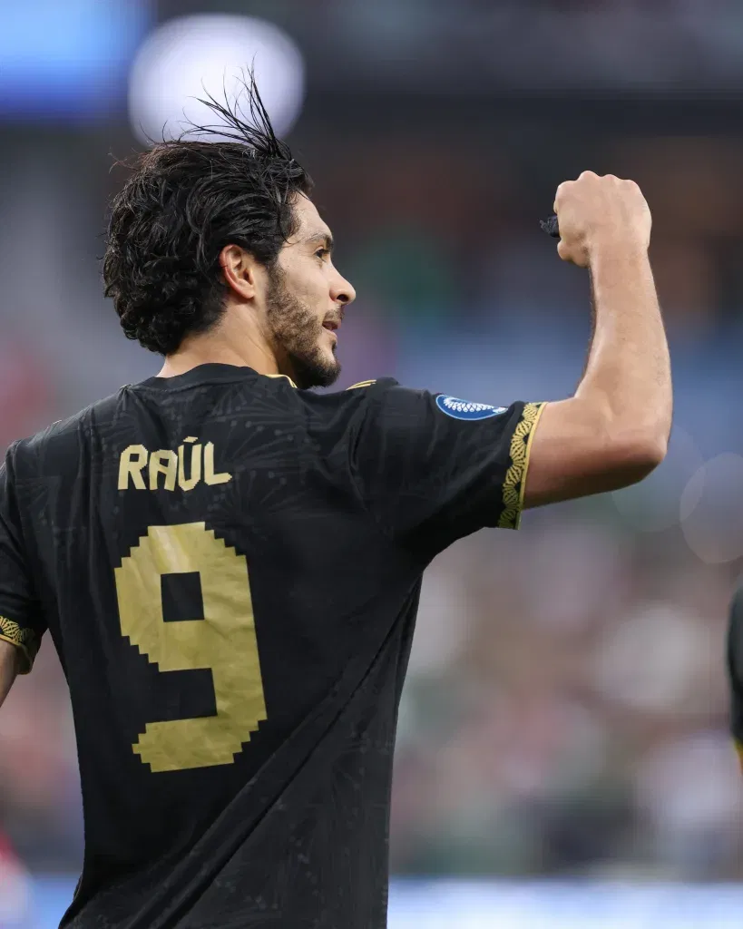 Raul Jimenez 2 Raul Jimenez’s Brace Seals Mexico’s 2-1 Victory Over Panama to Clinch First CONCACAF Nations League Title