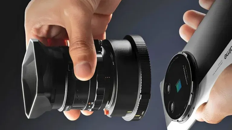 Realme Ultra Unveiled at MWC 2025 With Interchangeable Lens