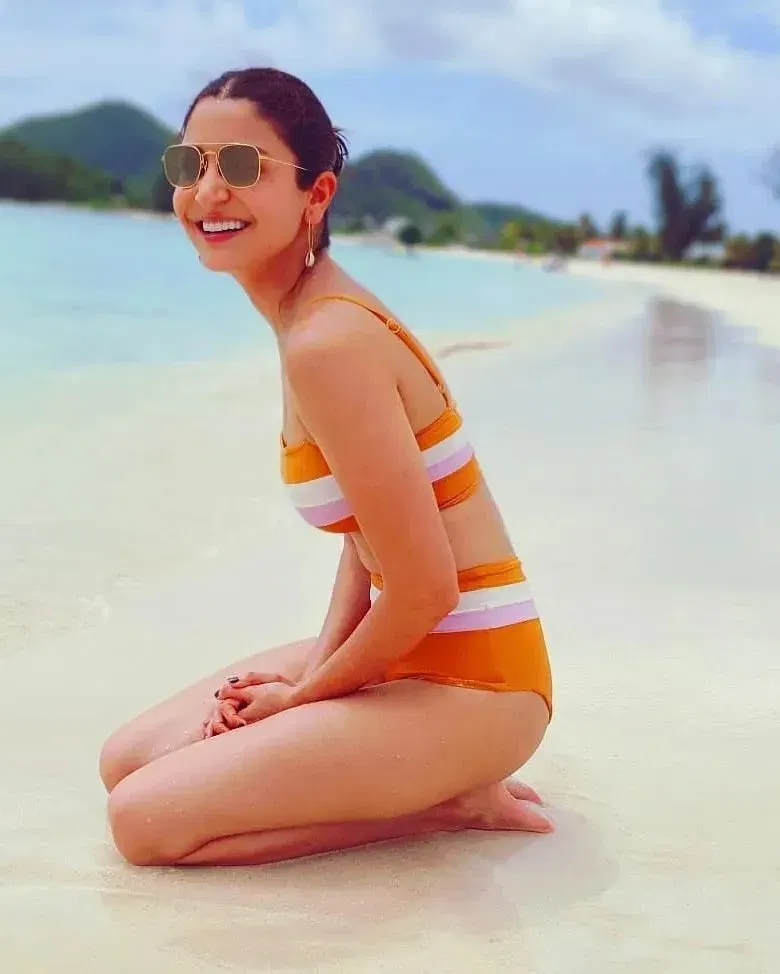 anush 13 Gorgeous Anushka Sharma Hot Photos Gallery as of 2025
