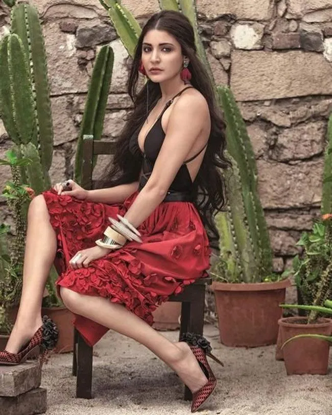 anush 17 Gorgeous Anushka Sharma Hot Photos Gallery as of 2025