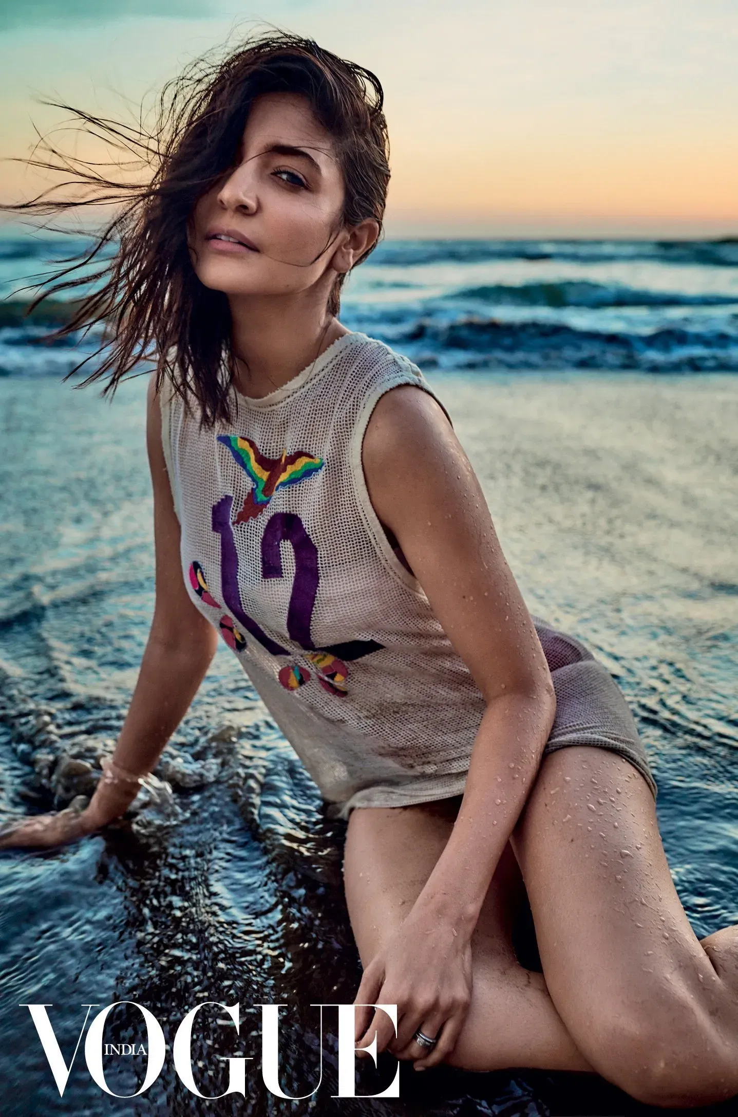 Gorgeous Anushka Sharma Hot Photos Gallery as of 2025