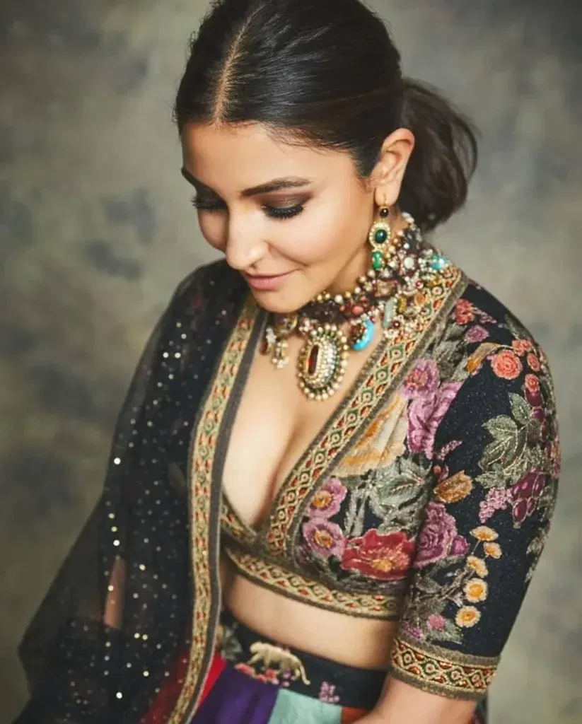 anush 6 Gorgeous Anushka Sharma Hot Photos Gallery as of 2025
