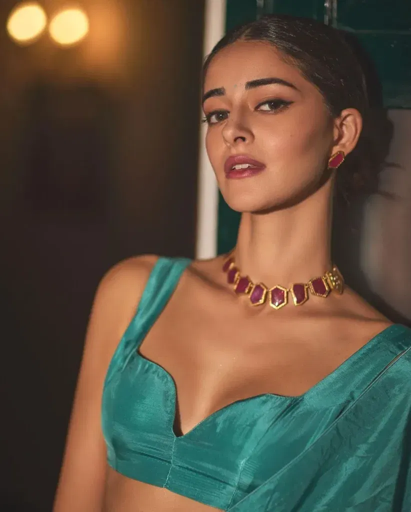 anyaa 12 Sexy Actress Ananya Panday Hot Photos Gallery as of 2025
