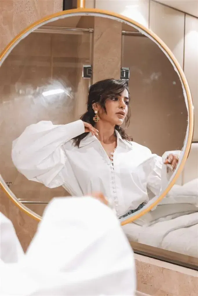 samannn 8 Sexy Photos: Samantha Ruth Prabhu Hot Photos Gallery in 2025