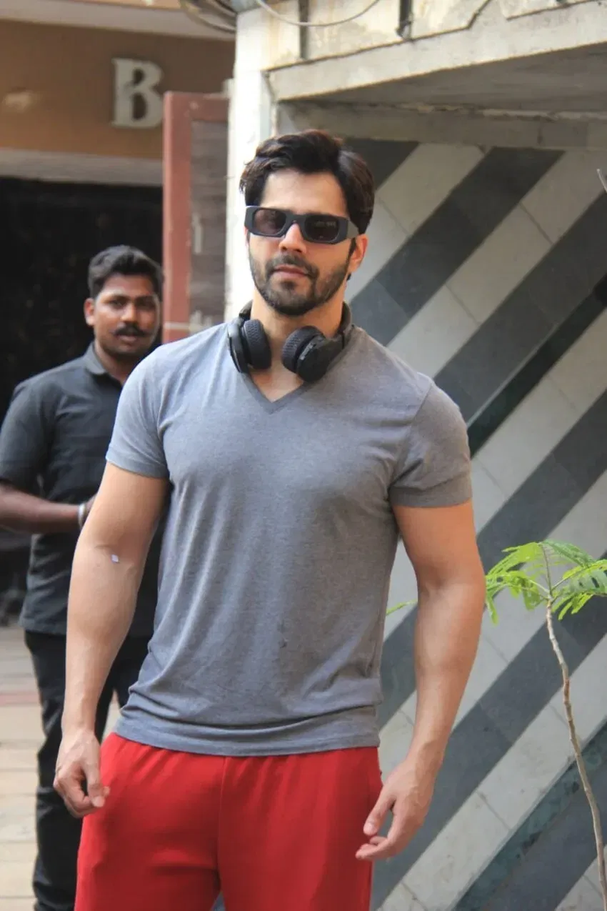 Varun Dhawan Photos