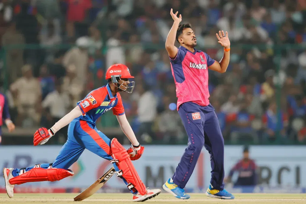 Rajasthan Royals 2 IPL 2025: Delhi Capitals Edge Out Rajasthan Royals in Super Over Thriller at Arun Jaitley Stadium